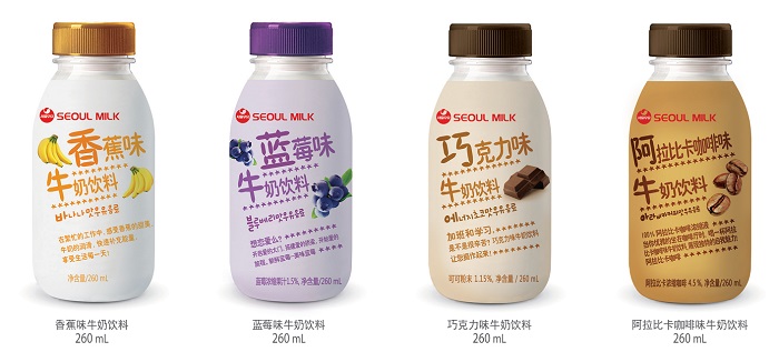 중국에서 판매되고 있는 다양한 과일맛, 초콜릿, 커피맛이 첨가된 가공우유.