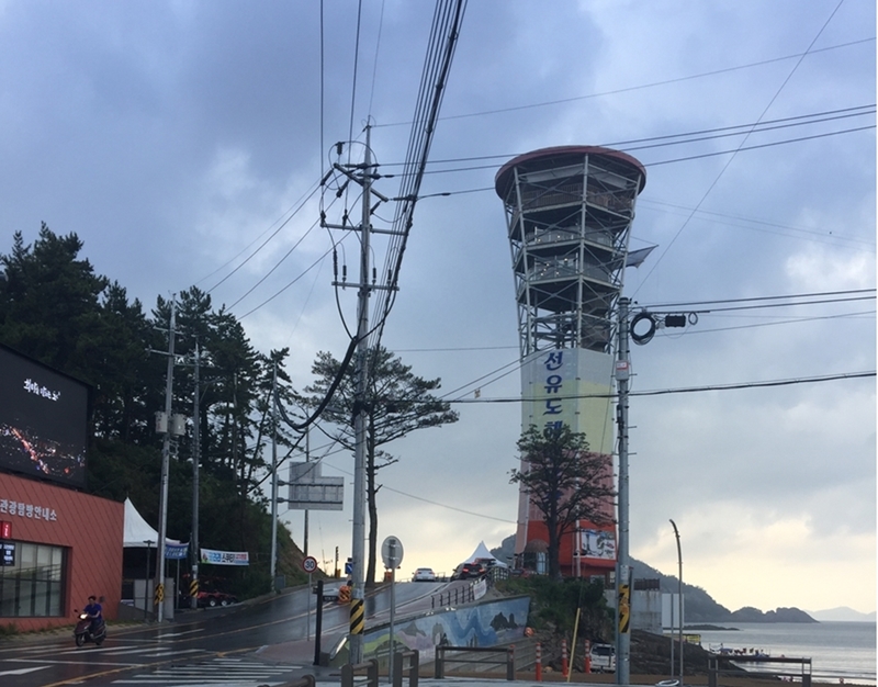 全羅北道群山の仙遊島にあるスカイサンラインタワー