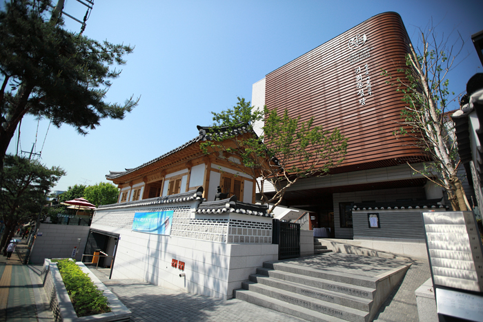 서울 계동의 가회동성당. 계동은 한국 최초의 선교사 주문모 야고보 신부가 조선에서 첫 미사를 집전한 곳이다. (사진: 천주교서울대교구) 
