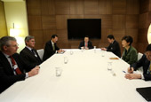 朴槿恵大統領、グローバル企業のCEOらに投資拡大を要請