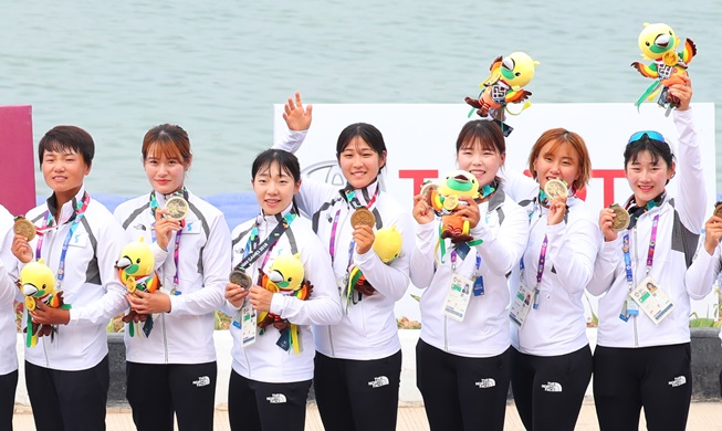 [アジア大会の競技結果：２５日] カヌー南北合同チーム、史上初のメダル獲得