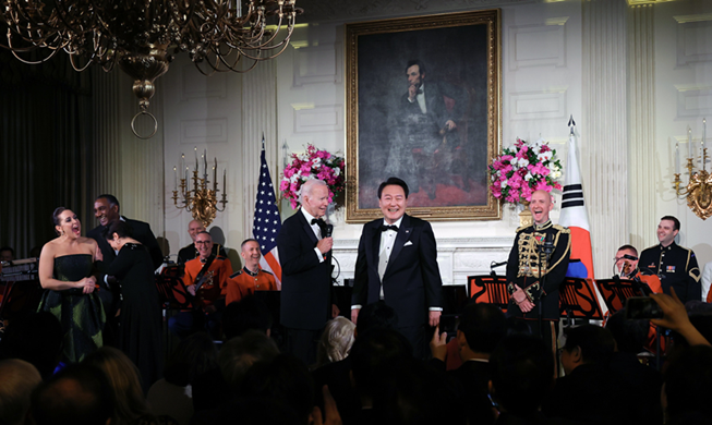尹大統領・ＮｅｗＪｅａｎｓ、ＮＹＴ今年最もスタイリッシュな人物７１人に選定