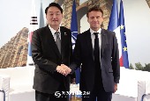 韓仏首脳会談(2022年6月)