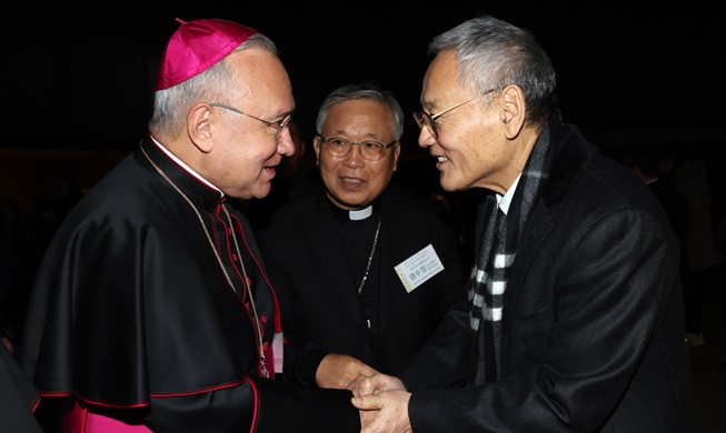 柳仁村長官、イタリア訪問···韓国・教皇庁修交６０周年、文化協力論議