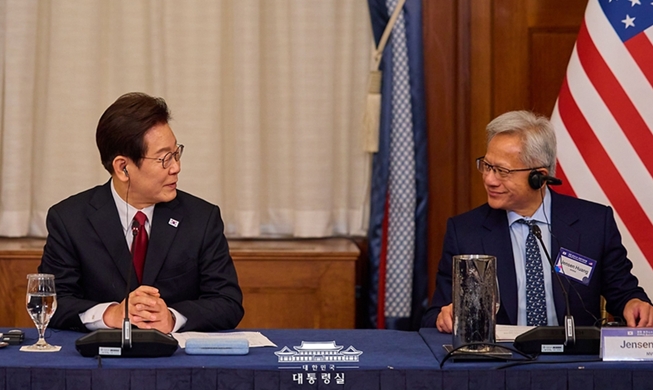 1700人の企業関係者、「APEC CEOサミット」に総結集