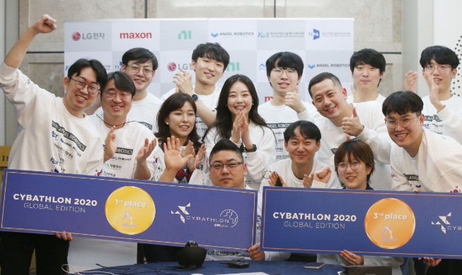 「サイバスロン」大会 韓国が１・３位獲得