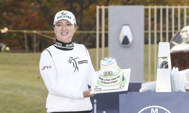 米女子ゴルフ　 韓国勢２００勝目　高真栄が世界首位奪還　