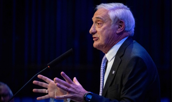 ノーベル賞経済学者「韓国の奇跡」と称賛