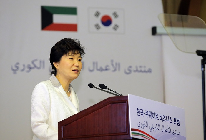 박근혜 대통령은 2일 한•쿠웨이트 비즈니스 포럼에 참석, 양국간 경협방안을 논의했다.