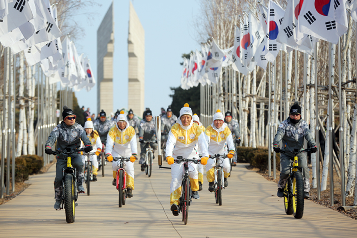 180130_torch_article1.jpg