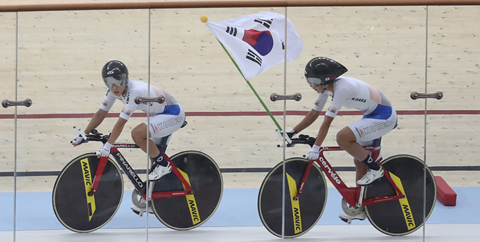 アジア大会の競技結果：２８日]自転車の女子チームパシュートで韓国３ 