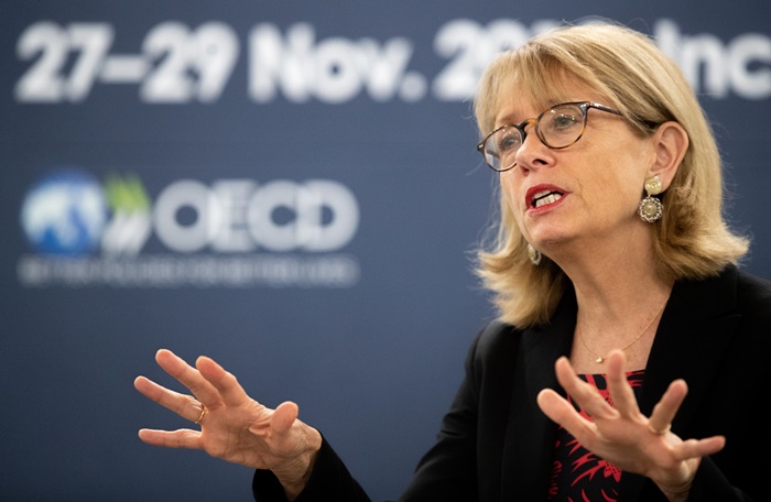 インタビューに応じるＯＥＣＤのマーティン・デュラン統計局長