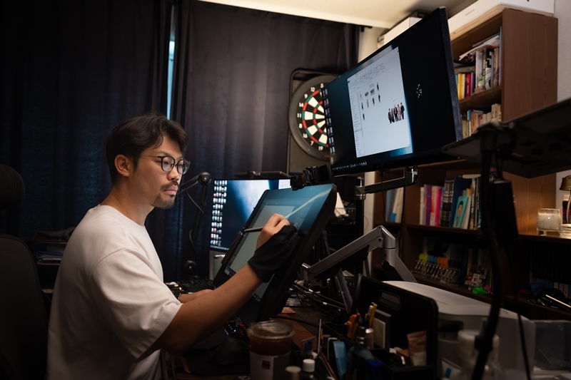 多くのウェブトゥーン作家が首や腰の痛み、肩や手首の疾患といった職業病を患っていると話すイ・ジョンボム作家＝キム・スンジュ撮影