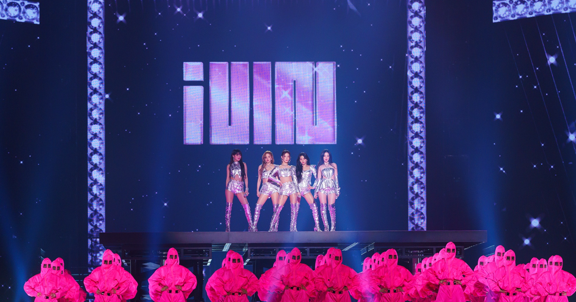「２０２３ＭＡＭＡ　ＡＷＡＲＤＳ」の舞台に上がったＫ－ＰＯＰガールズグループの（Ｇ）Ｉ－ＤＬＥ＝２００２年１１月２９日、日本・東京、Ｍｎｅｔ　Ｍ　ＣＯＵＮＴＤＯＷＮ　Ｆａｃｅｂｏｏｋ