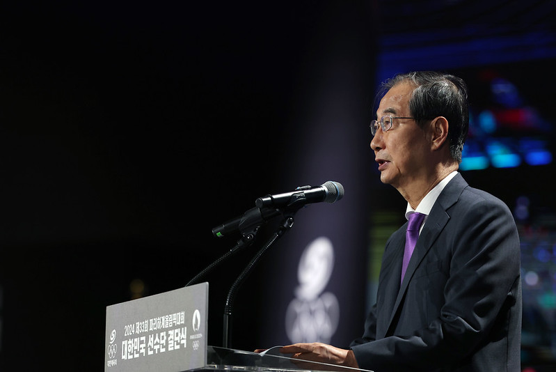 第３３回パリ五輪に出場する韓国選手団の結団式で、激励の言葉を述べる韓悳洙国務総理＝９日、ソウル、ジョン・ハン
