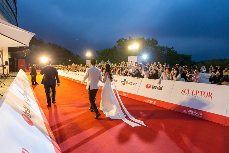 第２５回全州国際映画祭のレッドカーペット＝２０２４年、全州