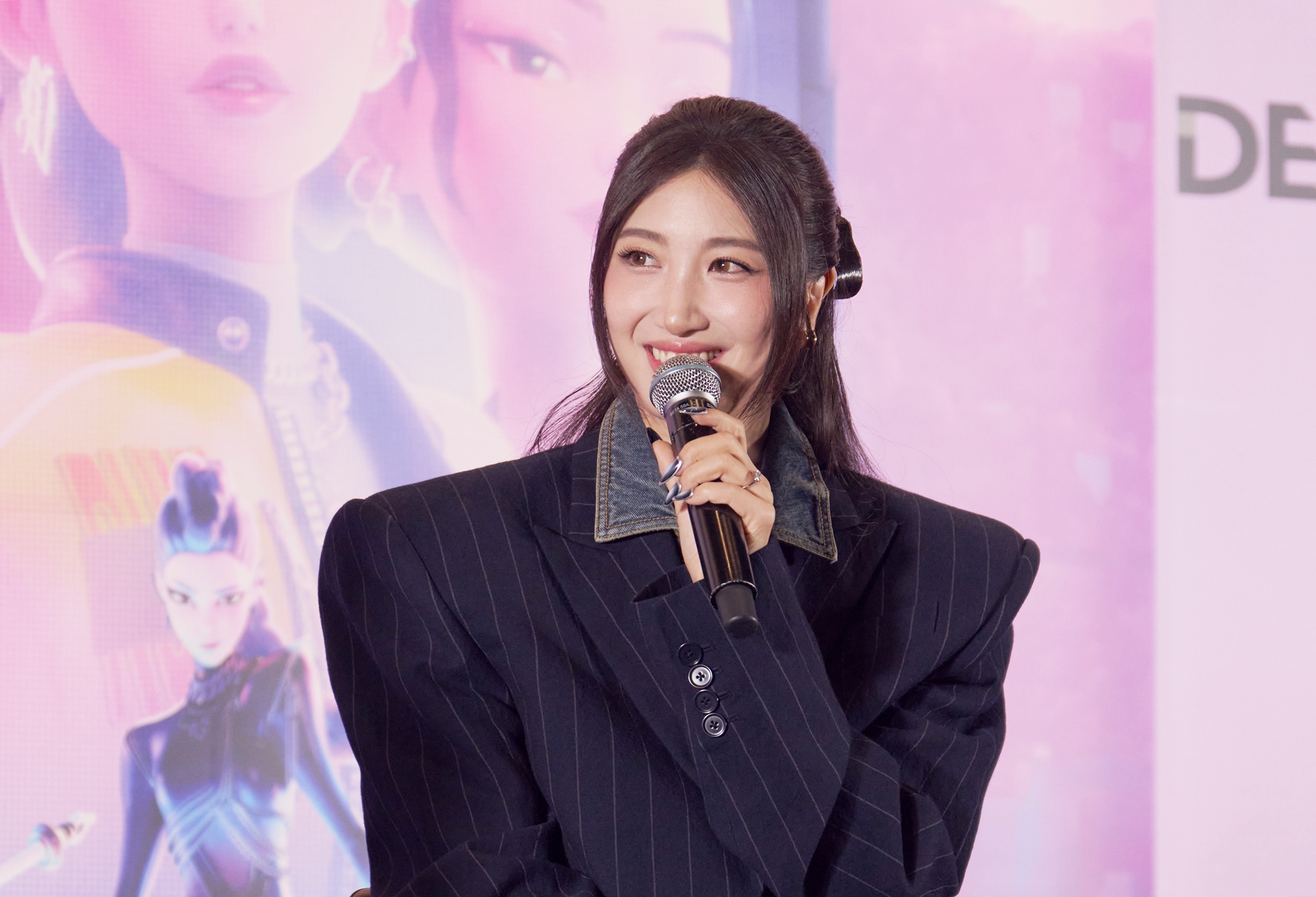 『Ｋ－ＰＯＰデーモンハンターズ』のＯＳＴを手がけた作曲家兼歌手のＥＪＡＥ＝１５日、ソウル・龍山区