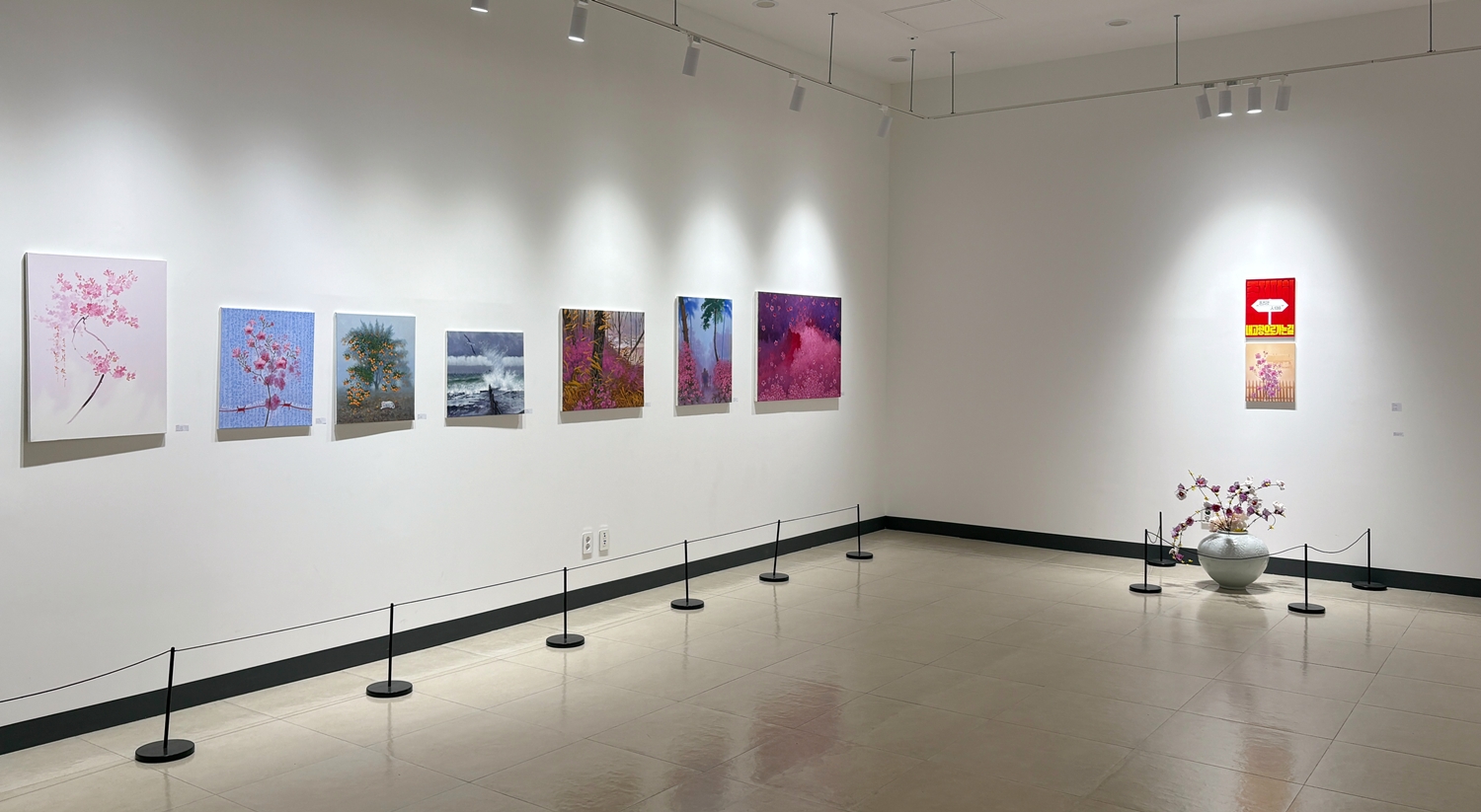 統一部南北統合文化センター１階にあるソンム作家の展示場の一部＝ソウル