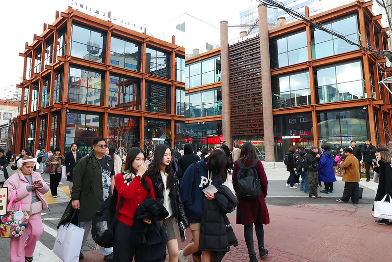 文化体育観光部は２３日、今年韓国を訪れた外国人観光客が１８７０万人を超え、過去最多を更新する見通しだと発表した＝イ・ジョンウ