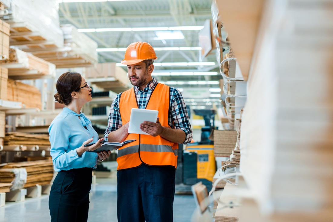 外国人技術人材の育成に向け、法務部が専門大学１６校に試験的学科を設置する=アイクリックアート（上記の写真は著作権法に基づき、無断転載・再配布を禁じます）