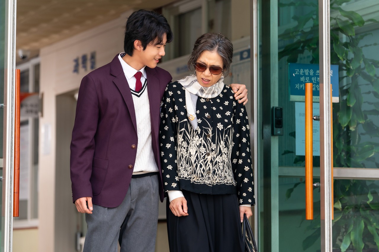 映画『私の名前は』のスチルカット＝レッツフィルム／アウラピクチャーズ