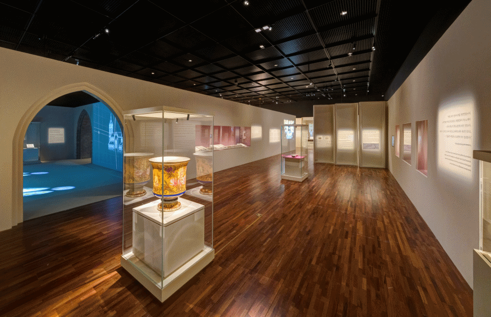 国立古宮博物館で開催中の特別展の会場＝国家遺産庁