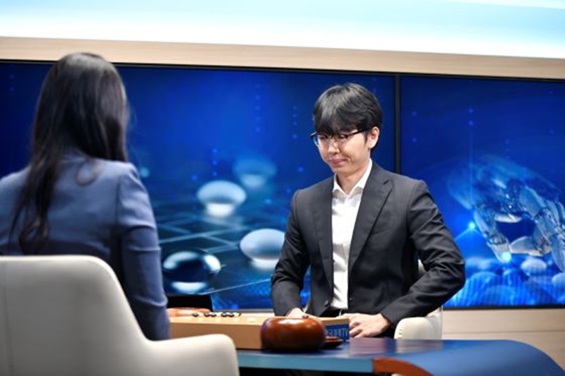 シン・ジンソ九段＝韓国棋院