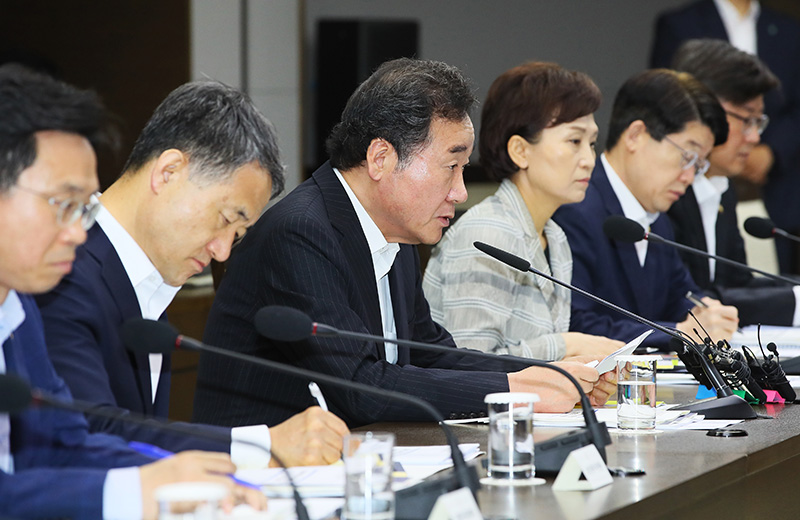 発言する李洛淵国務総理＝２８日、世宗、聨合ニュース