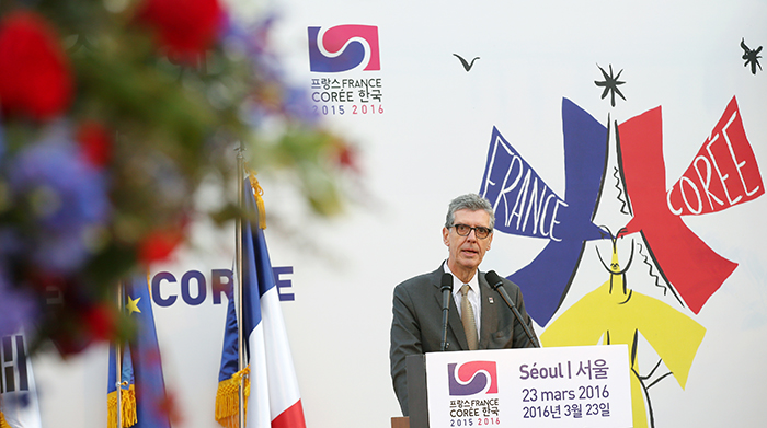 韓・仏相互交流の年のアンリ・ロワレット組織委員長が、23日に行われた「韓国内フランスの年」開幕式で祝辞を述べている 