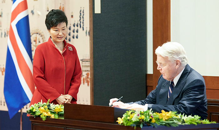 Korea_Iceland_Summit_20151109_03.jpg
