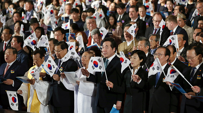 昨年１０月３日、ソウル市内の世宗文化会館で開かれた開天節の記念式典