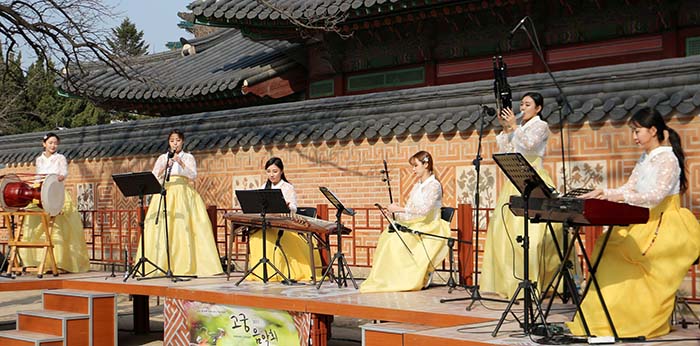 Palace_Music_Article_2017_01.jpg
