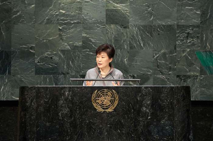 박근혜 대통령이 지난해 9월 뉴욕에서 열린 유엔총회에서 기조연설하고 있다.