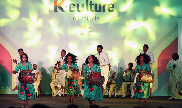 VIP_0528_culturalevent_L10_JH.jpg