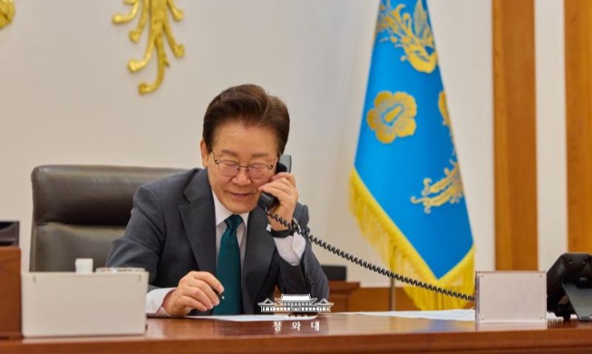 李大統領、オランダ首相と電話会談