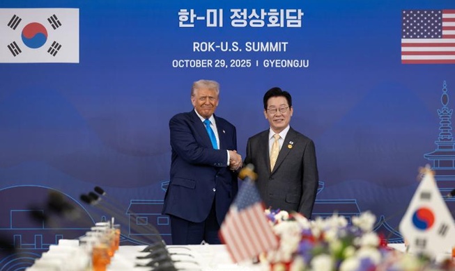 韓国銀行「経済心理、４年３カ月ぶりの高水準」