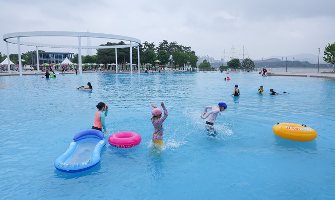 ソウル・漢江公園内のプール 営業再開