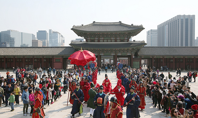 訪韓外国人観光客数、史上最多の１,５００万人突破