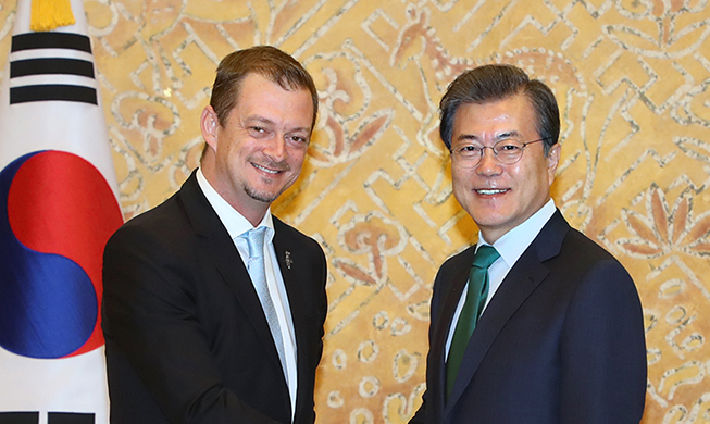 文大統領、ＩＰＣ会長と会談