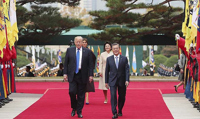 トランプ米大統領、２５年ぶりに韓国を国賓訪問