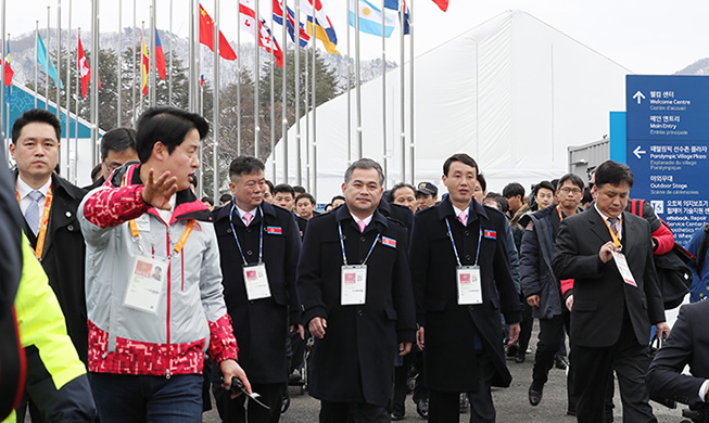 北韓パラリンピック選手団・代表団が平昌へ