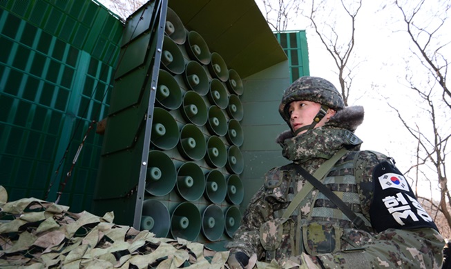 韓国、軍事境界線での宣伝放送を中止