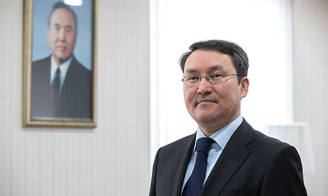 [2018南北首脳会談]駐韓カザフスタン大使からのお祝いメッセージ