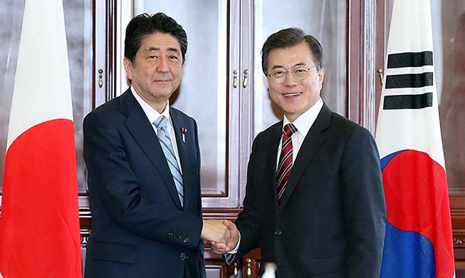 文大統領、韓日中首脳会議（９日）に出席