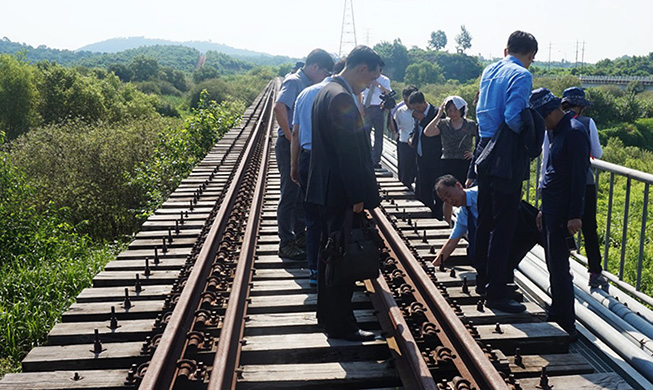 南北鉄道連結に向け北朝鮮で共同点検「施設の状態は良好」