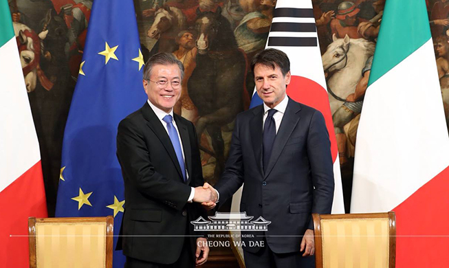 韓国・イタリアの関係、戦略的パートナーへと格上げ