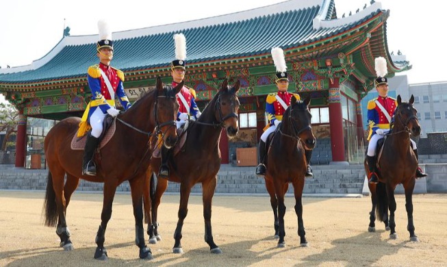 「人馬一体」、陸軍士官学校の「軍馬隊」
