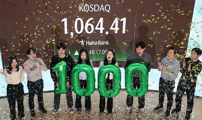 ＫＯＳＤＡＱ指数、４年ぶりに１０００ｐ回復