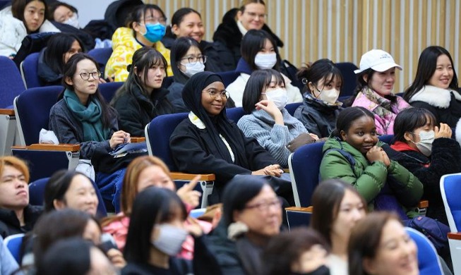 韓国への留学生、２０万人突破