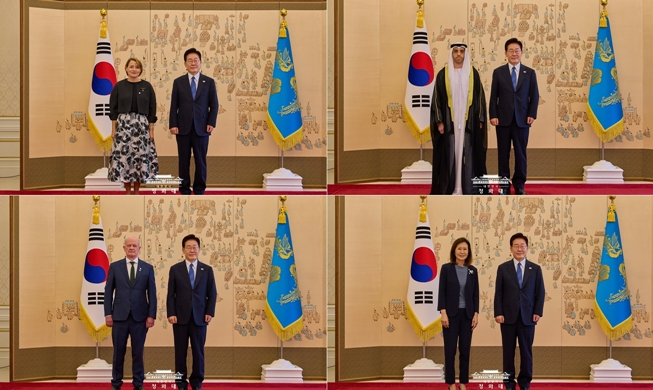 李大統領、駐韓大使らの信任状捧呈式に出席